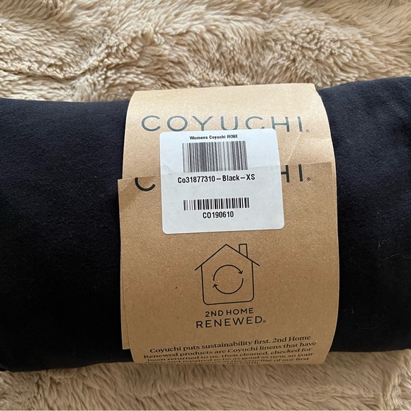 Coyuchi Robe - Picture 4 of 4